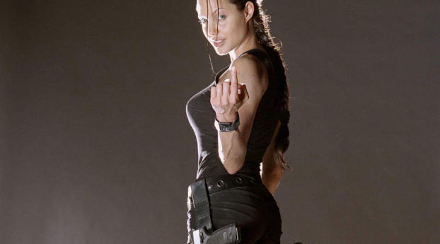 Angelina Jolie as Lara wallpapers Wallpaper 1900x900 Resolution