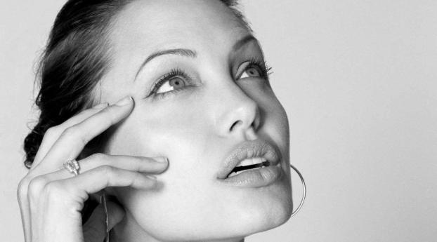 Angelina Jolie black and White Close up wallpapers Wallpaper 2560x1080 Resolution
