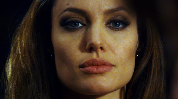 Angelina Jolie pics download Wallpaper 2560x1440 Resolution