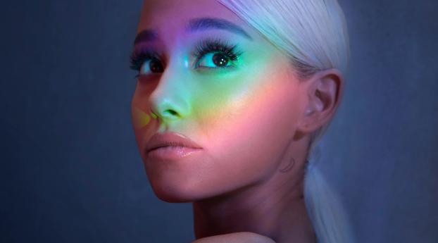 Ariana Grande Portrait 2018 Wallpaper