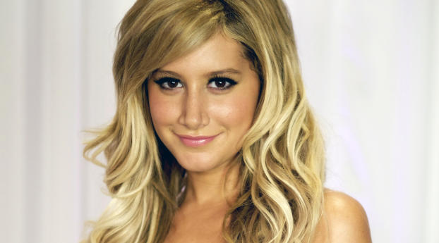 Ashley Tisdale Preety Hd Photo Collection Wallpaper 240x320 Resolution