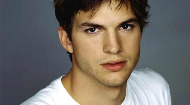 Ashton Kutcher Short Hair Pics Wallpaper 1080x2244 Resolution