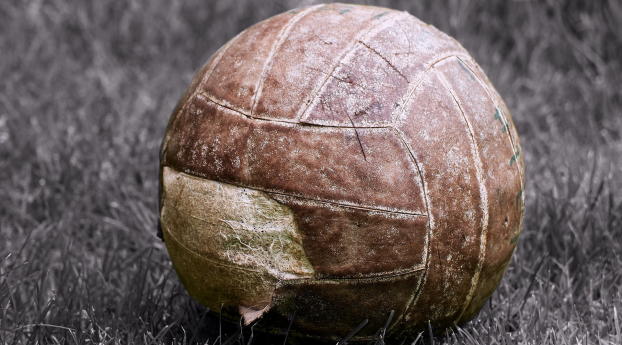 ball, football, old Wallpaper 3840x2400 Resolution
