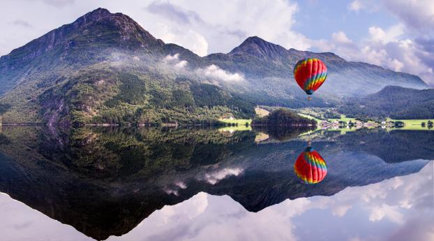 balloon, mountain, lake Wallpaper 1400x900 Resolution