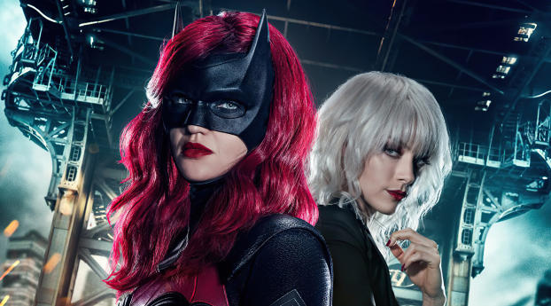 Beth Kane and Ruby Rose Batwoman Wallpaper 1080x2220 Resolution
