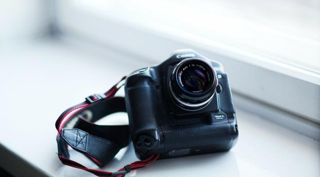 camera, black, strap Wallpaper 1500x3200 Resolution