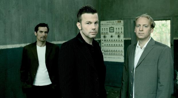 camouflage, band, suits Wallpaper 1440x900 Resolution