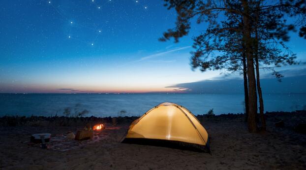 Camping 4k Adventure Photography 2023 Wallpaper 1336x768 Resolution