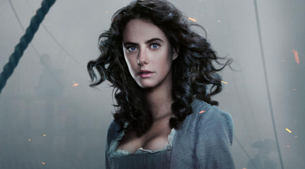 Carina Smyth In Pirates Of The Caribbean Dead Men Tell No Tales Wallpaper 950x1534 Resolution