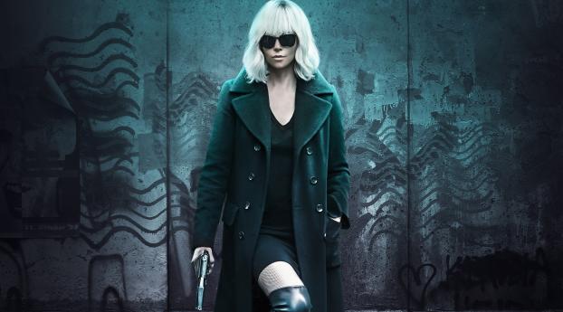 Charlize Theron in Atomic Blonde Wallpaper 3840x2400 Resolution