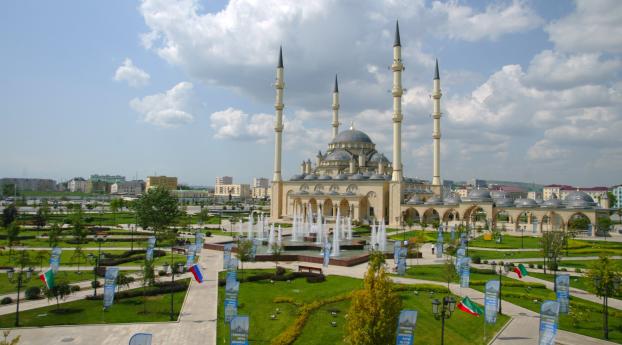chechnya, mosques, fountains Wallpaper 2048x1024 Resolution