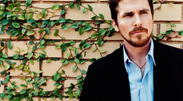 Christian Bale wallpapers download Wallpaper 2932x2932 Resolution