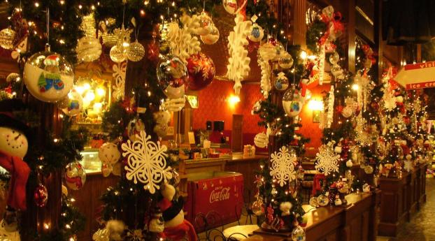 christmas ornaments, snowflakes, cafes Wallpaper