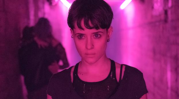 Claire Foy in The Girl in the Spiders Web 2018 Movie Wallpaper 1080x2282 Resolution