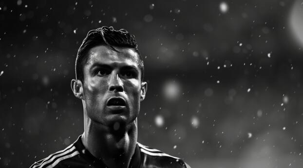 Cristiano Ronaldo Soccer Icon Wallpaper 810x1290 Resolution