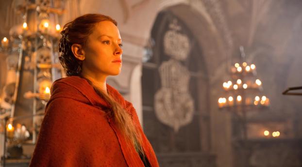 Daisy Ridley in Ophelia Movie Wallpaper 320x320 Resolution