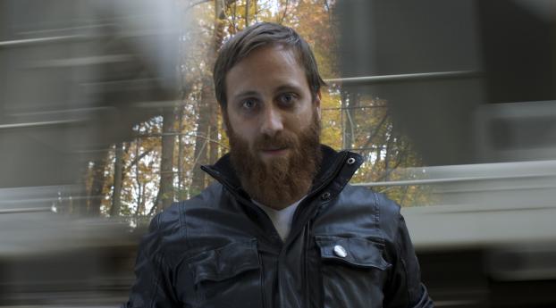 dan auerbach, beard, jacket Wallpaper 1440x900 Resolution