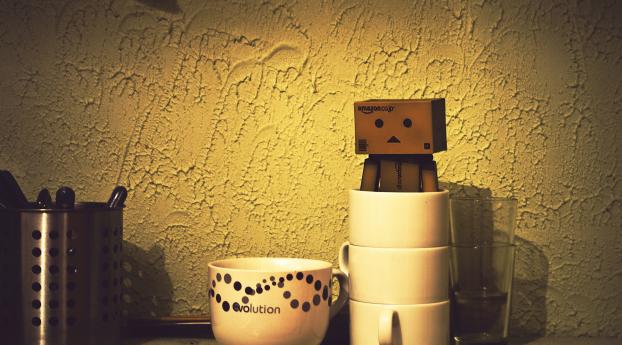 danboard, cardboard robot,  cup Wallpaper 3840x2160 Resolution