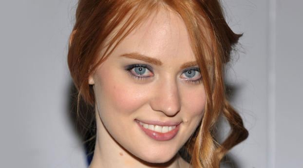 deborah ann woll, actress, red-haired Wallpaper 1280x1024 Resolution