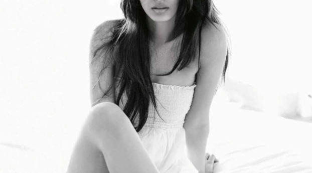 Diana Penty In Black And White  Wallpaper 1242x2688 Resolution