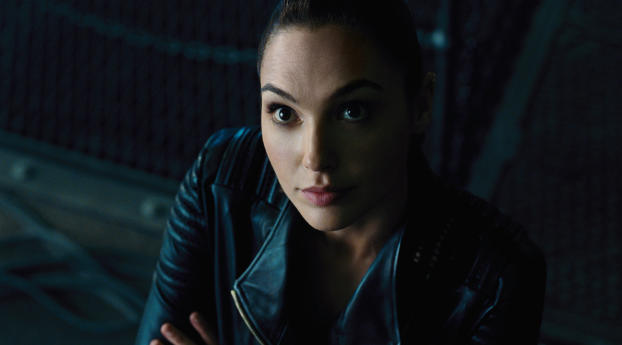 Diana Prince Justice League Wallpaper 2732x2048 Resolution