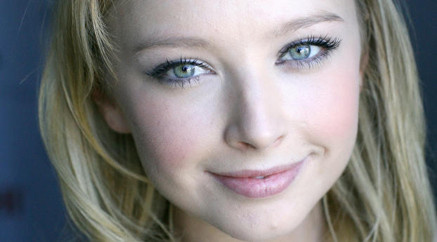 Elisabeth Harnois close up wallpapers Wallpaper 2048x2048 Resolution