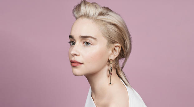 Emilia Clarke Cute Face Portrait 2018 Wallpaper 480x800 Resolution