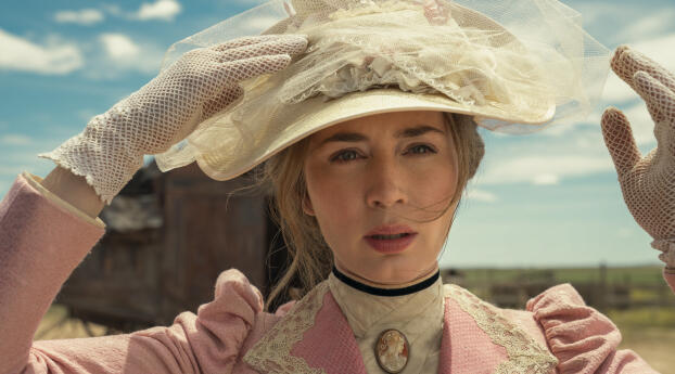 Emily Blunt HD The English Wallpaper 1360x768 Resolution