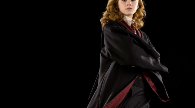 Emma Watson Black Nighty Pic Wallpaper 1080x2460 Resolution