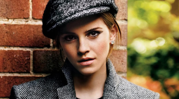 Emma Watson In Cap  Wallpaper 1080x2160 Resolution