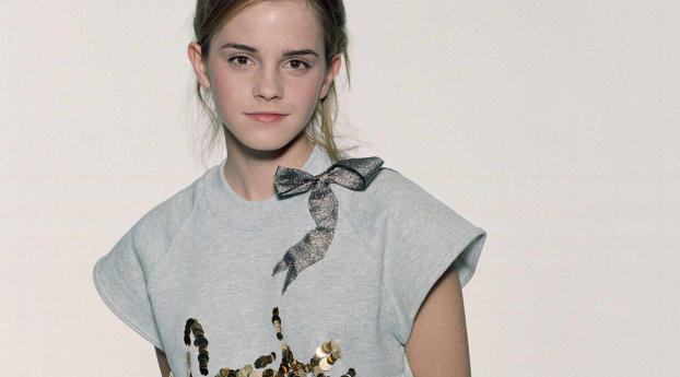 Emma Watson Small Age Images Wallpaper 1080x2300 Resolution