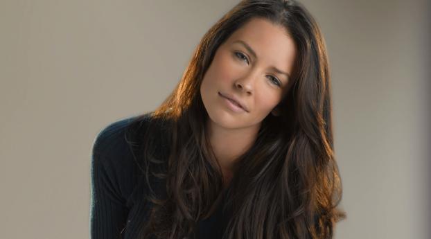 Evangeline Lilly Sexy Images Wallpaper 1400x900 Resolution
