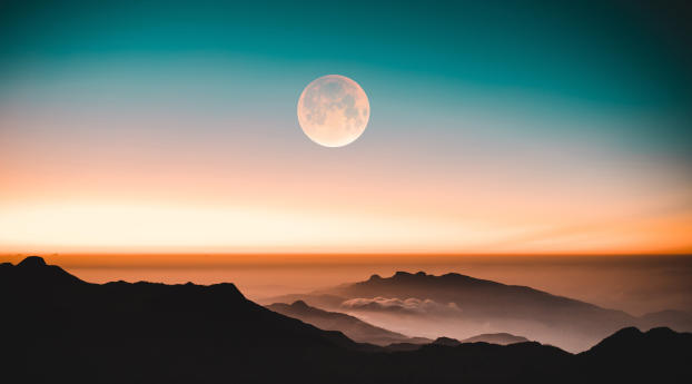 Full Moon Evening In Adam's Peak Wallpaper