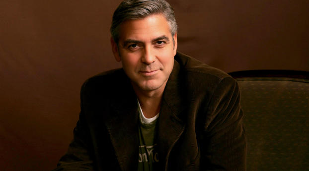 George Clooney Rare Images Wallpaper 480x854 Resolution