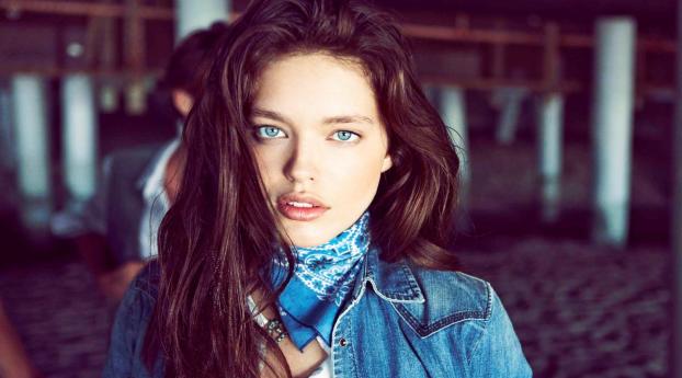 girl, brunette, blue eyes Wallpaper 1125x2436 Resolution