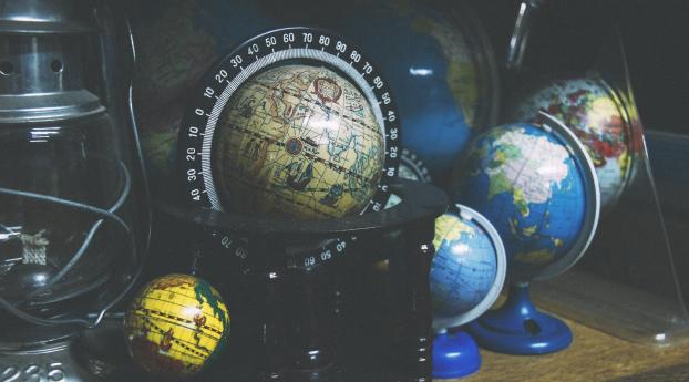 globes, geography, shelf Wallpaper
