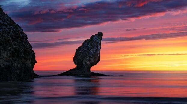 Gradient Sunset Rock Wallpaper 1080x2460 Resolution