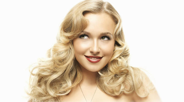 Hayden Panettiere curly hair wallpapers Wallpaper 1600x1200 Resolution