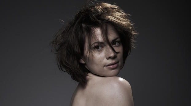 Hayley Atwell Topless Images Wallpaper 480x854 Resolution