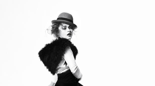 Helena Bonham Carter Images Wallpaper 2560x1440 Resolution