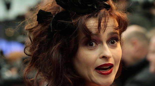 Helena Bonham Carter Shouting Images Wallpaper 1440x2992 Resolution