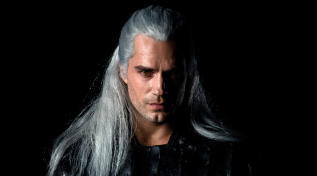 Henry Cavill As Geralt The Witcher Netflix Wallpaper 4000x4000 Resolution