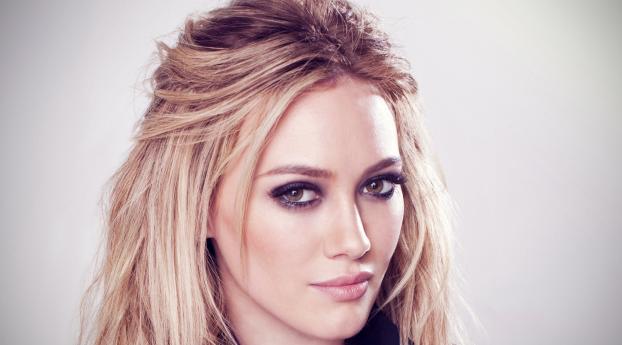 Hilary Duff Latest Hair Cut Wallpaper 240x320 Resolution