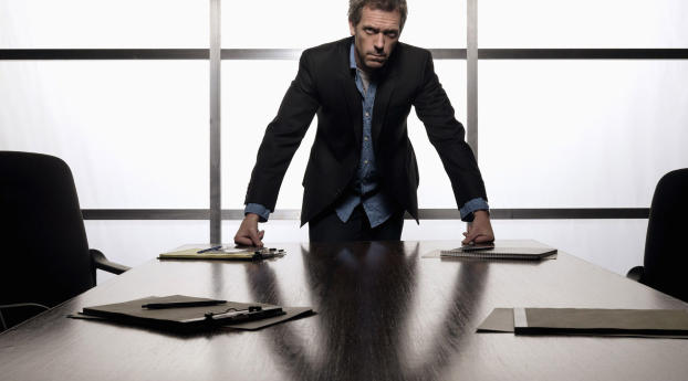 Hugh Laurie Movie Images Wallpaper 800x1280 Resolution