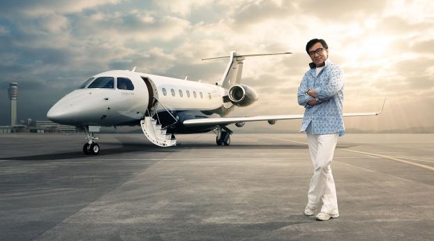 jackie chan, actor, plane Wallpaper 2560x1080 Resolution