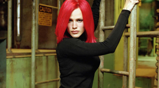 Jennifer Garner red hair wallpaper Wallpaper 320x568 Resolution