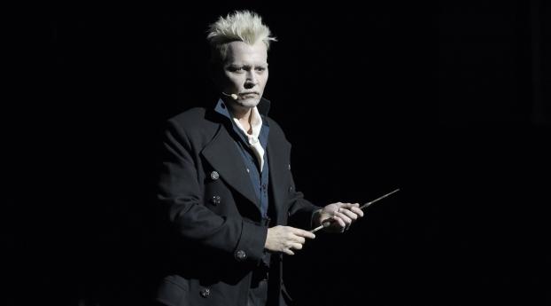 Johnny Depp in Fantastic Beasts The Crimes Of Grindelwald Wallpaper 2000x400 Resolution