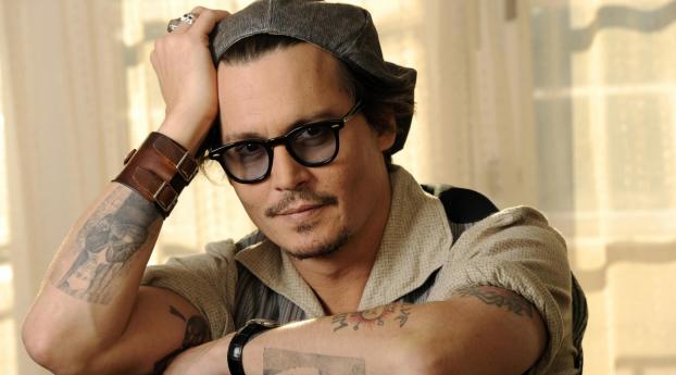 Johnny Depp In Specs wallpapers Wallpaper 2560x1440 Resolution