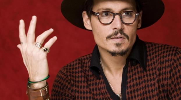 Johnny Depp New Look In Movie Wallpaper 540x960 Resolution