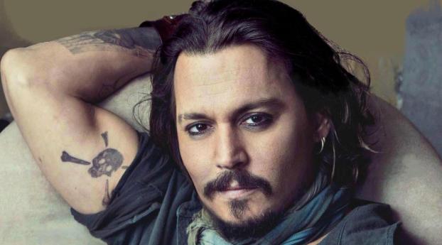 Johnny Depp New Look Wallpaper 480x484 Resolution